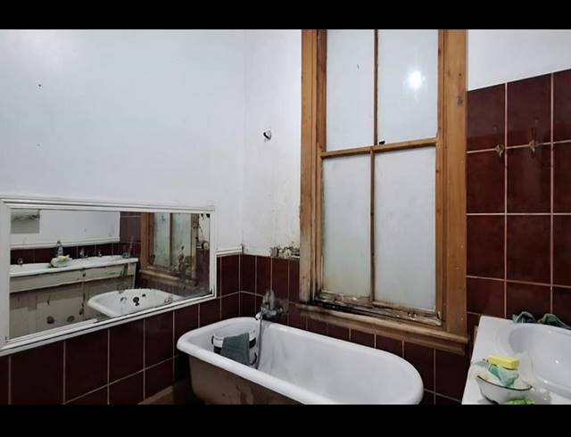 5 BEDROOM HOUSE FOR SALE IN KENSINGTON